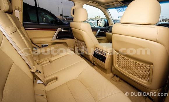 Buy Import Toyota Land Cruiser White Car in Import - Dubai in Anse-la-Raye Buy Import Toyota Land Cruiser White Car in Import - Dubai in Anse-la-Raye