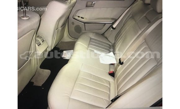 Buy Import Mercedes-Benz 190 (W201) Other Car in Import - Dubai in Anse-la-Raye Buy Import Mercedes-Benz 190 (W201) Other Car in Import - Dubai in Anse-la-Raye